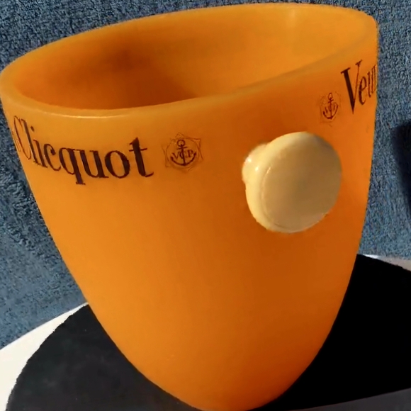 Veuve Clicquot Orange Champagne Ice Bucket - Picture 4 of 5
